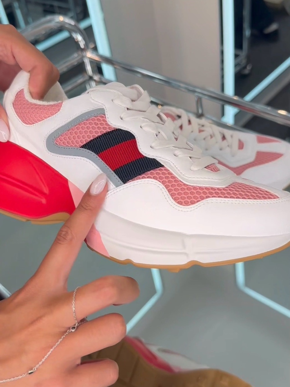 Gucci Rython Sneaker - Picture 3 of 9